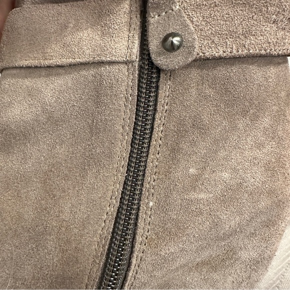 Gentle Souls by Kenneth Cole "Birdie" booties, sz 9, greige suede, 3.5" heel - Picture 6 of 9